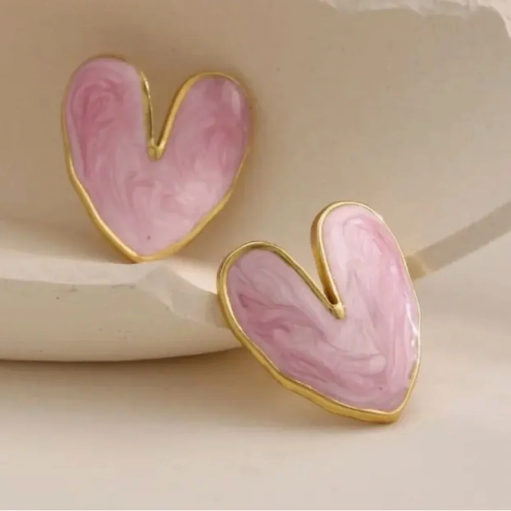 Pink Enamel Heart Earrings (7000)